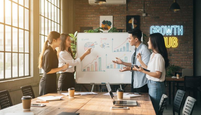 Selling out là gì? Nghệ sĩ, KOL bị gọi là sellout